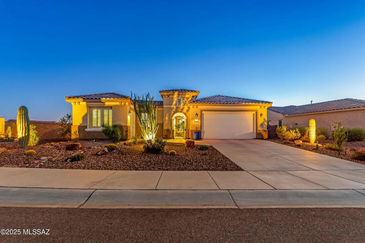 Property Slideshow image 1 of 34 | 6805 w komo point trl, Marana, AZ, 85658