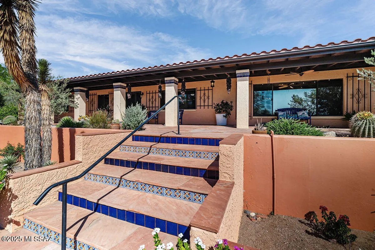 Property Slideshow image 1 of 51 | 808 w paseo del canto, Green Valley, AZ, 85622