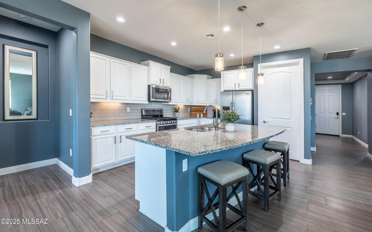 Property Slideshow image 1 of 41 | 14257 n lava falls trl, Marana, AZ, 85658