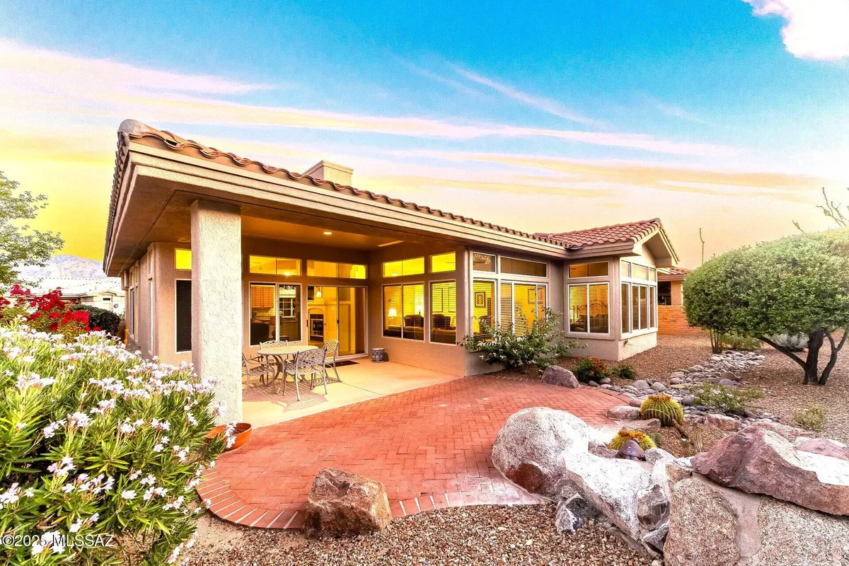 Property Slideshow image 1 of 49 | 14617 n desert rock dr, Oro Valley, AZ, 85755