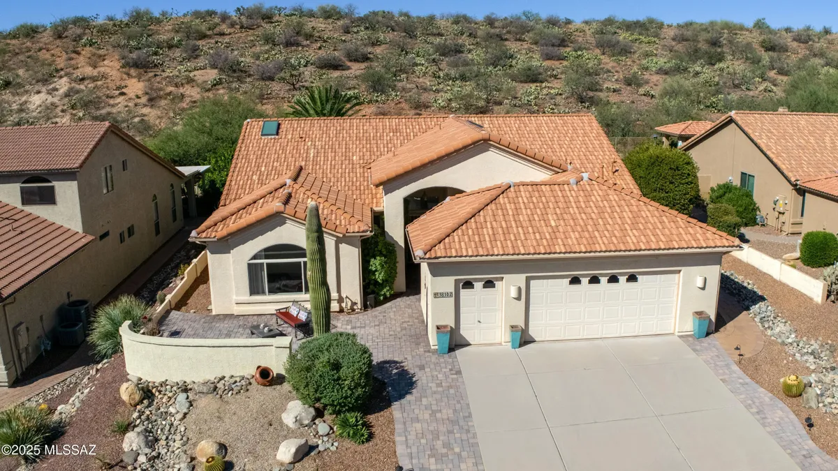 Property Slideshow image 1 of 48 | 38162 s desert bluff dr, Saddlebrooke, AZ, 85739