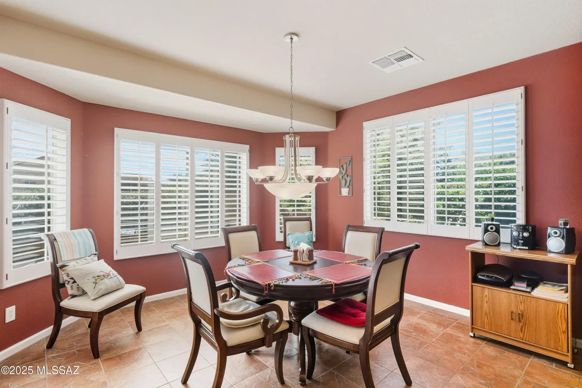 Property Slideshow image 1 of 28 | 2212 e bluejay bluff ln, Green Valley, AZ, 85614