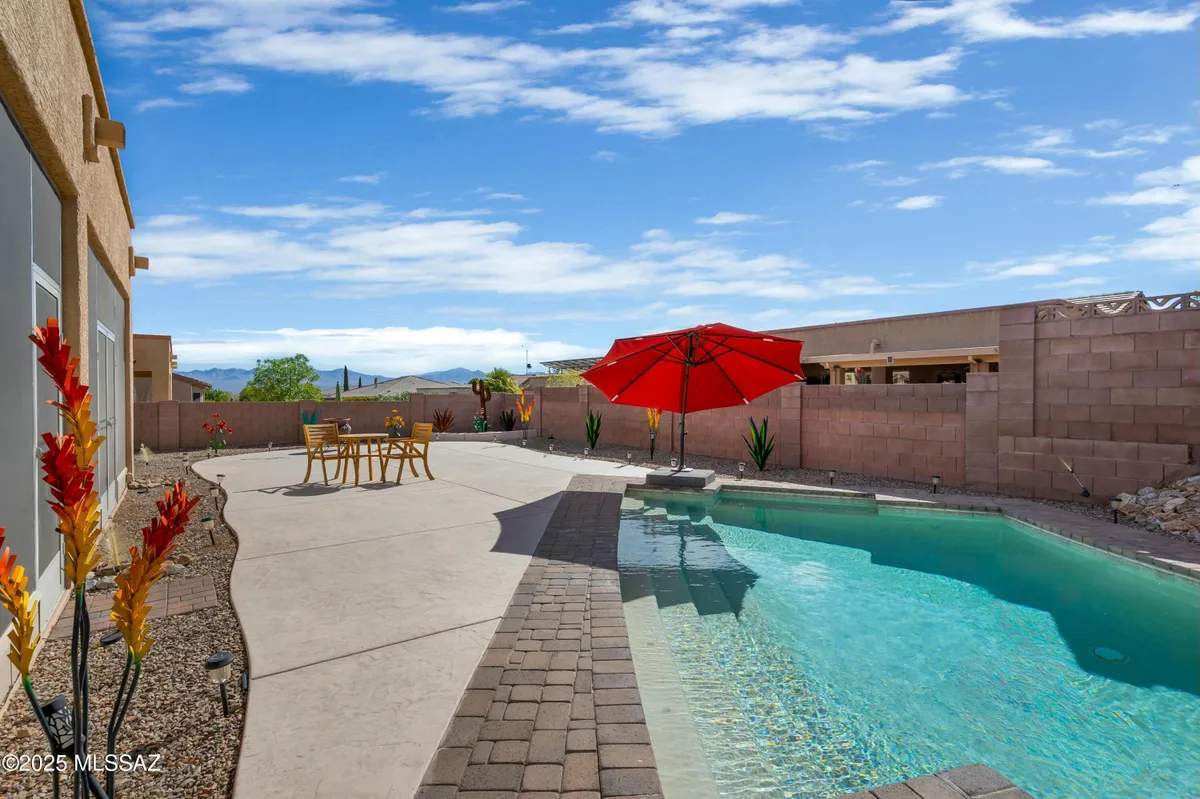 Property Slideshow image 1 of 31 | 1137 w bosch dr, Green Valley, AZ, 85614
