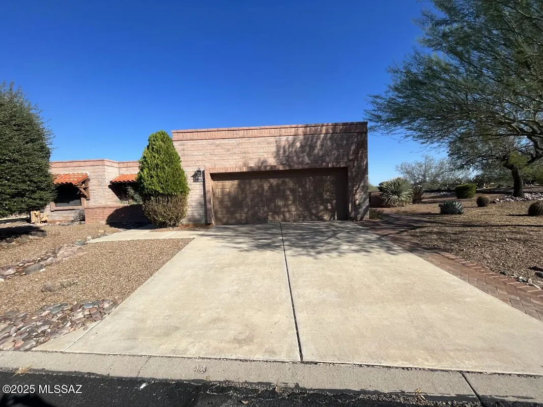 Property Slideshow image 1 of 18 | 1820 w camino urbano, Green Valley, AZ, 85622