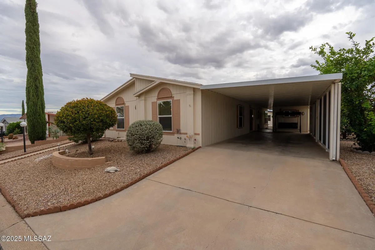 Property Slideshow image 1 of 33 | 269 w rama dr, Green Valley, AZ, 85614