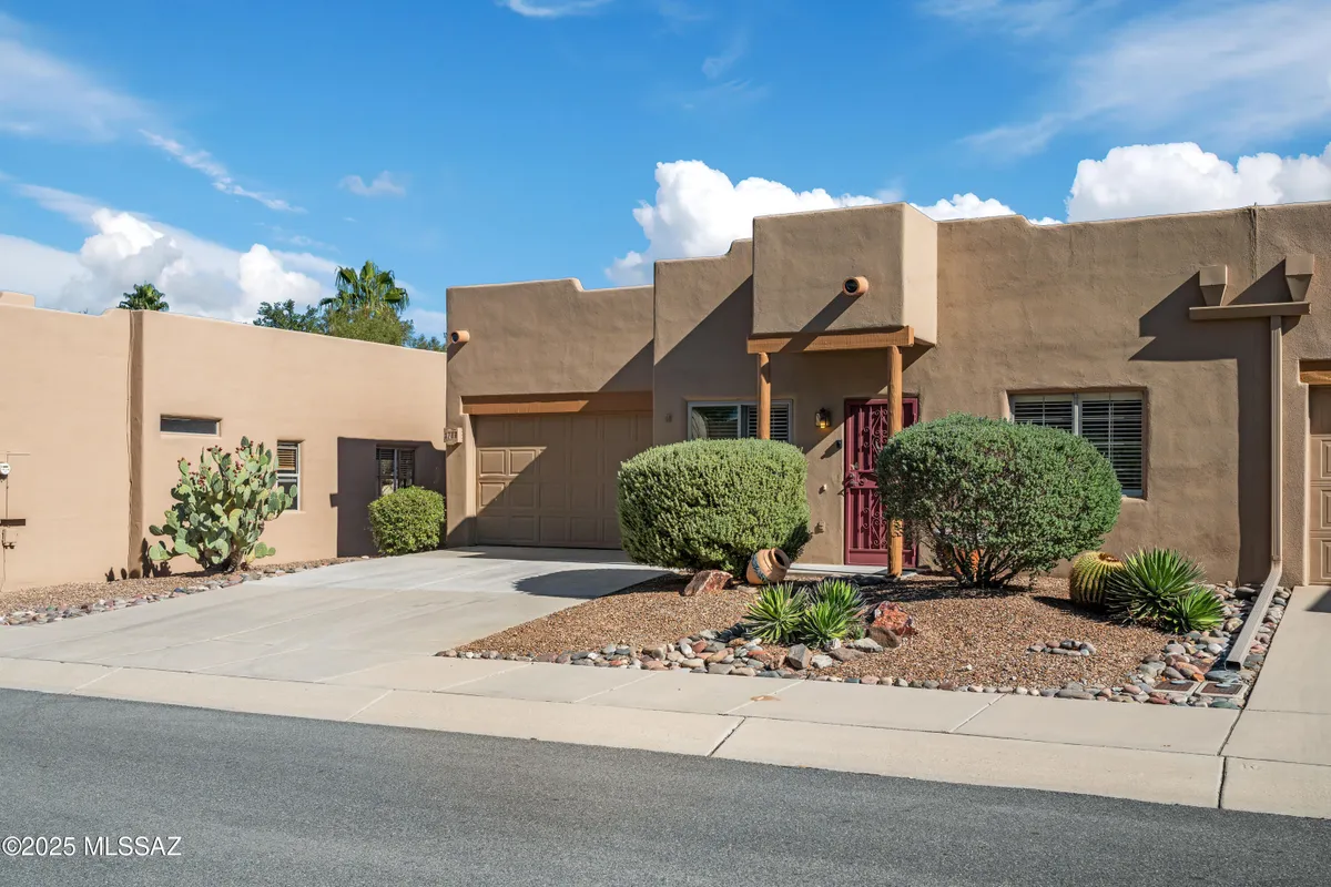 Property Slideshow image 1 of 31 | 3709 s camino del cefiro, Green Valley, AZ, 85614