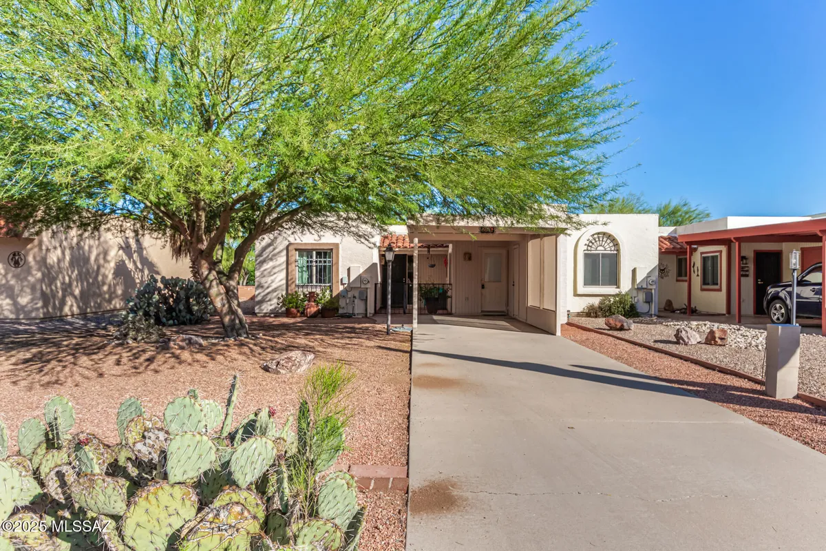 Property Slideshow image 1 of 29 | 206 n calle acuarela, Green Valley, AZ, 85614
