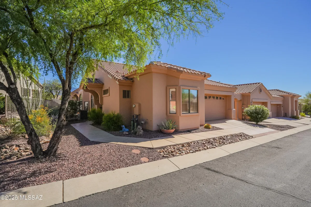 Property Slideshow image 1 of 35 | 13401 n rancho vistoso blvd unit 137, Oro Valley, AZ, 85755