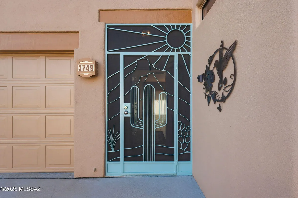 Property Slideshow image 1 of 32 | 3749 s camino del golfista, Green Valley, AZ, 85614