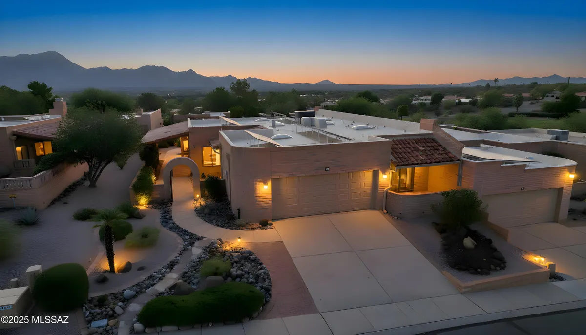 Property Slideshow image 1 of 37 | 751 w desert trl, Green Valley, AZ, 85622