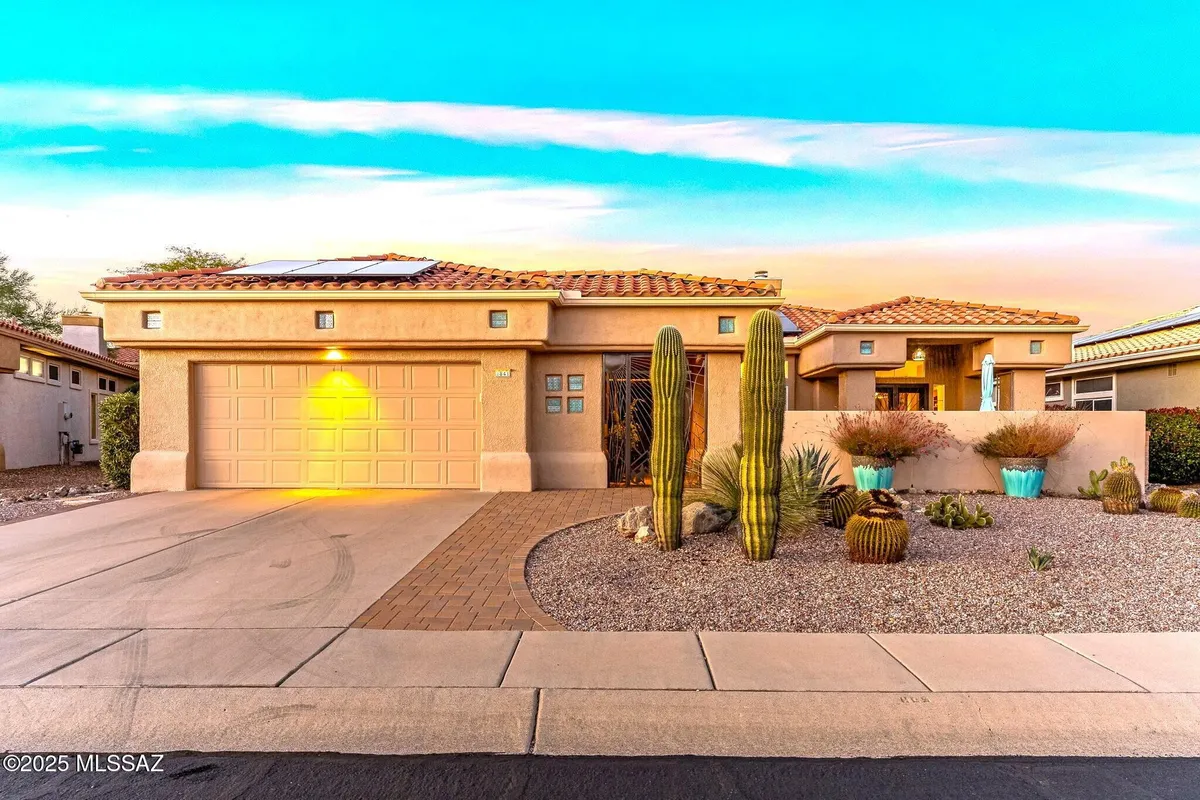 Property Slideshow image 1 of 51 | 1841 e royal ridge way, Oro Valley, AZ, 85755