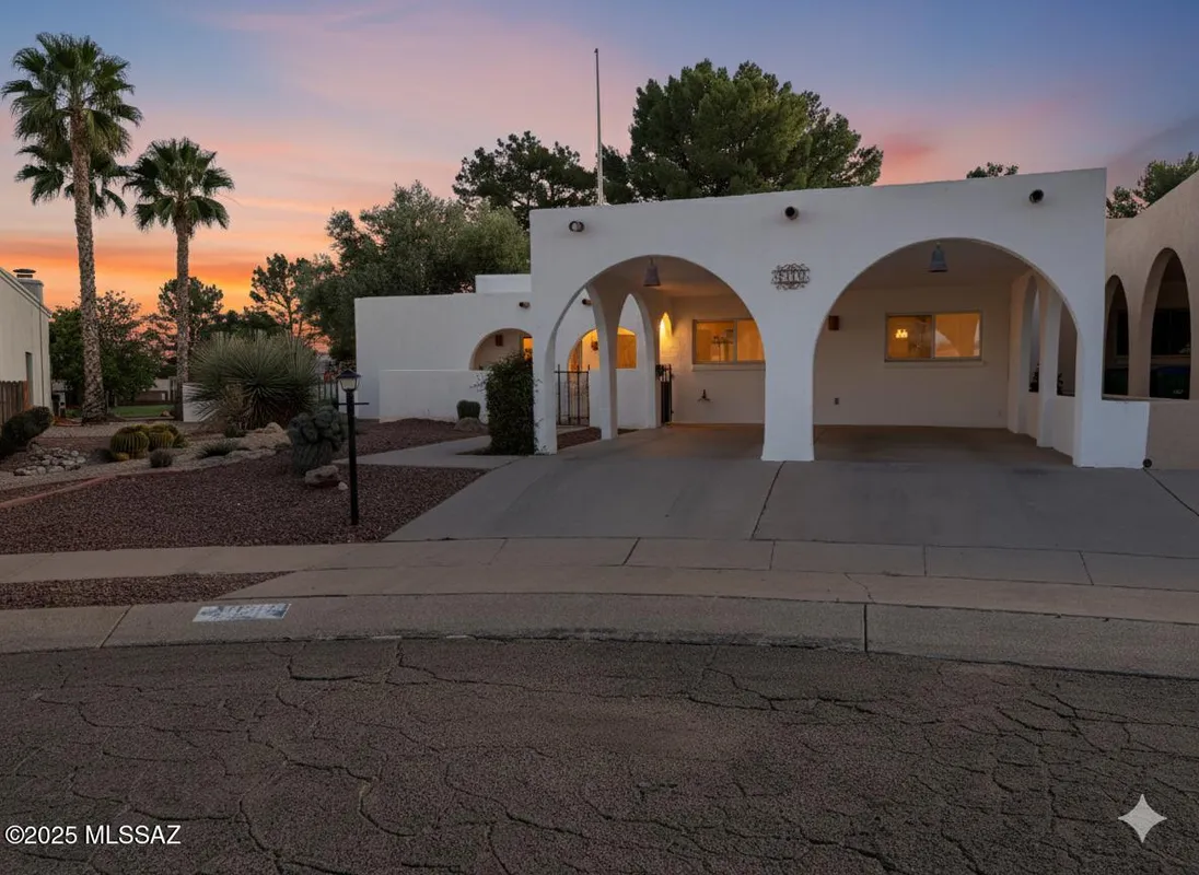 Property Slideshow image 1 of 41 | 1310 n placita parasol, Green Valley, AZ, 85614