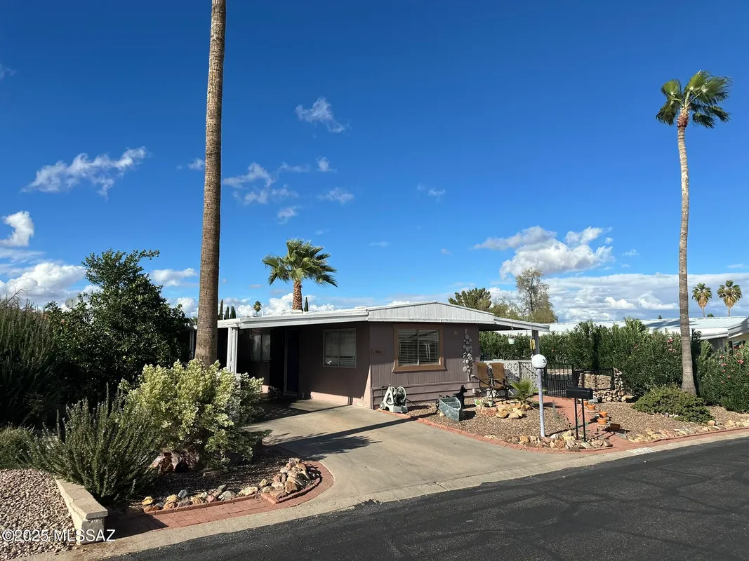 Property Slideshow image 1 of 4 | 32 w pinon dr, Green Valley, AZ, 85614