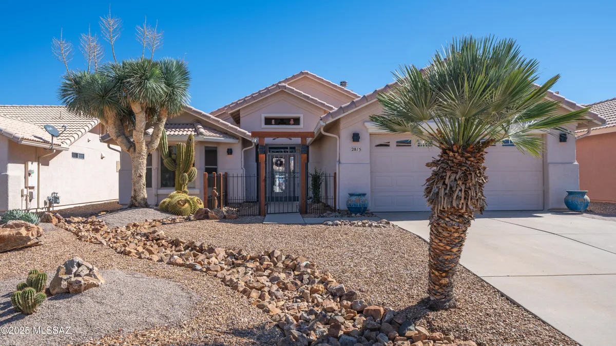 Property Slideshow image 1 of 50 | 2815 glengarry way, Sierra Vista, AZ, 85650