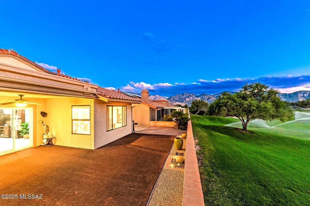 Property Slideshow image 1 of 50 | 14277 n copperstone dr, Oro Valley, AZ, 85755