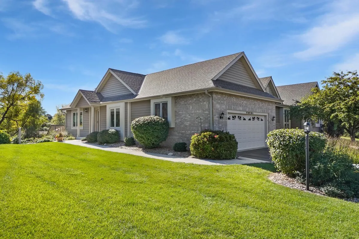 Property Slideshow image 1 of 30 | w243n2280 deer park dr a, Pewaukee, WI, 53072