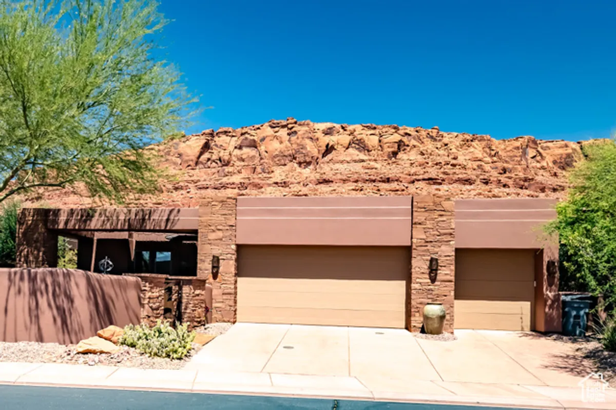 Property Slideshow image 1 of 56 | 2336 w entrada trl unit 26, St George, UT, 84770
