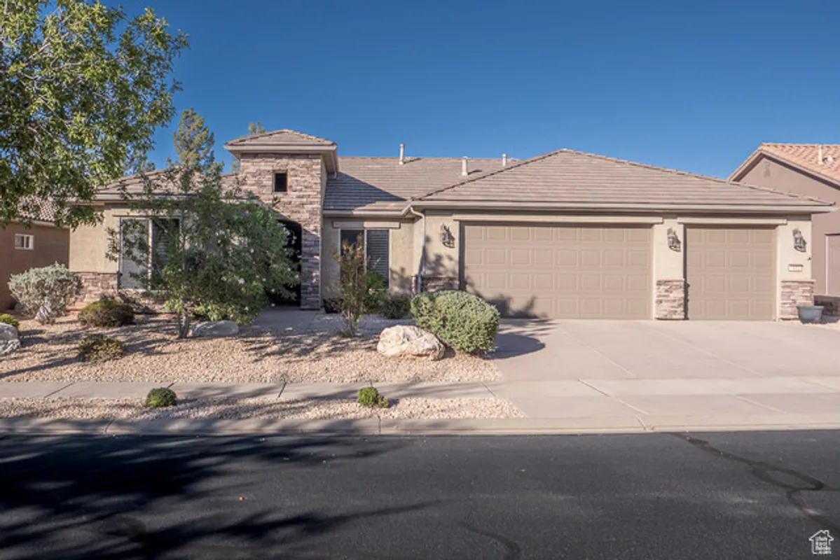 Property Slideshow image 1 of 22 | 1682 w bonita bay dr, St George, UT, 84790