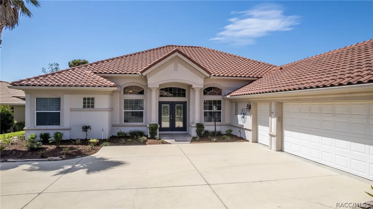Property Slideshow image 1 of 85 | 1007 w beagle run loop, Hernando, FL, 34442