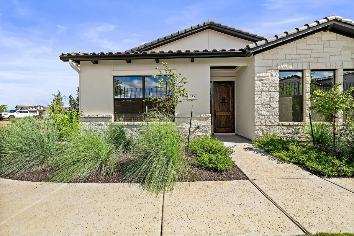 Property Slideshow image 1 of 12 | 113 amiata dr, Horseshoe Bay, TX, 78657