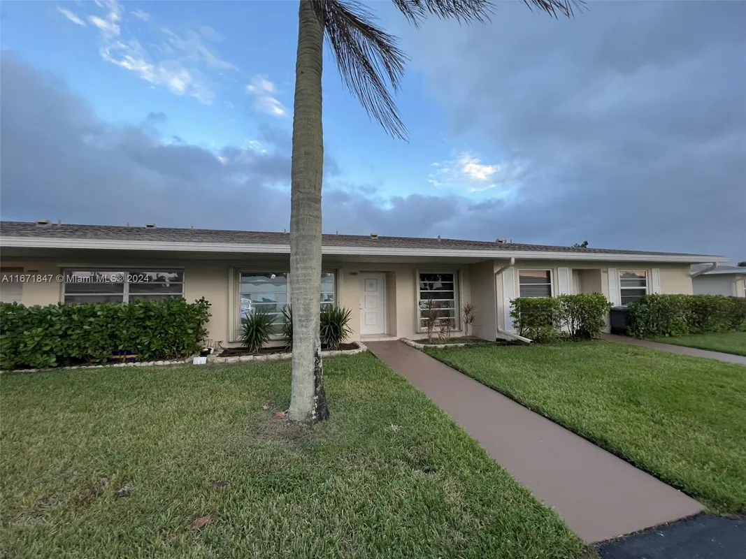 Property Slideshow image 1 of 11 | 20927 sedgewick dr, Boca Raton, FL, 33433