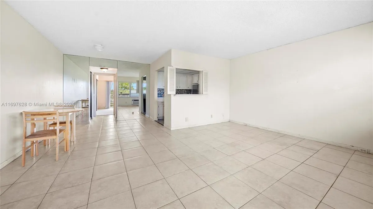 Property Slideshow image 1 of 10 | 79 suffolk b # 79, Boca Raton, FL, 33434