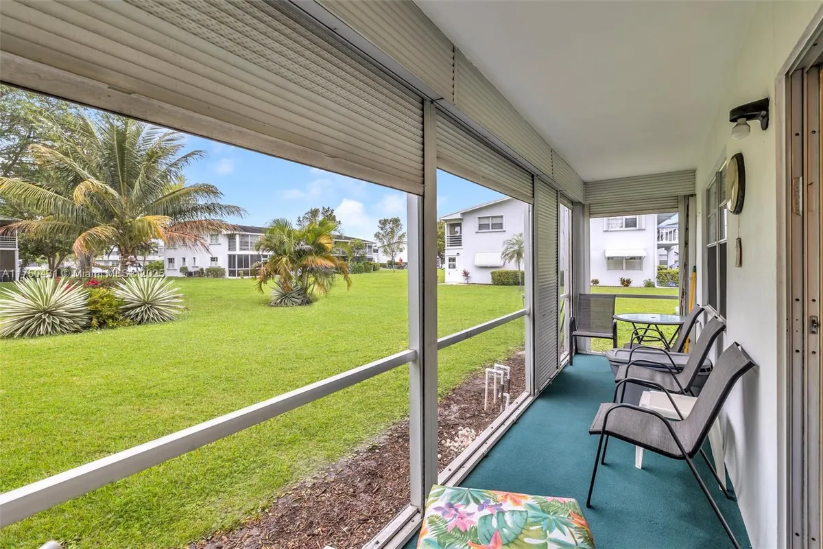 Property Slideshow image 1 of 32 | 73 farnham d # 73, Deerfield Beach, FL, 33442