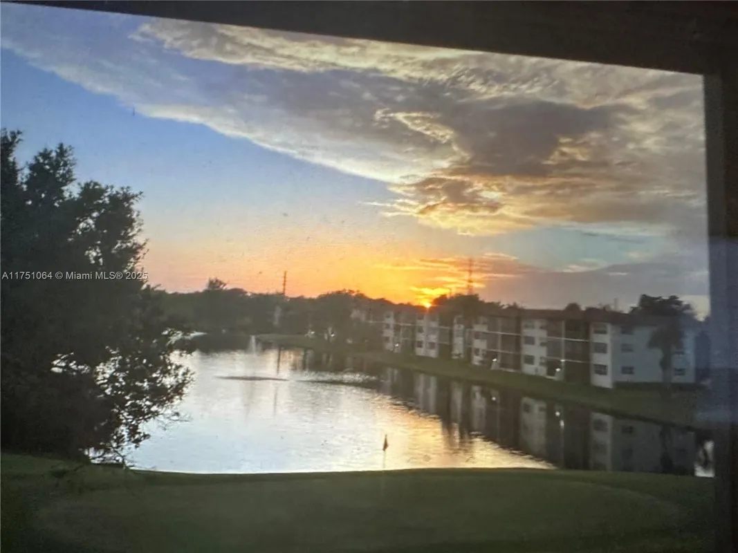Property Slideshow image 1 of 10 | 411 s hollybrook dr apt 308, Pembroke Pines, FL, 33025