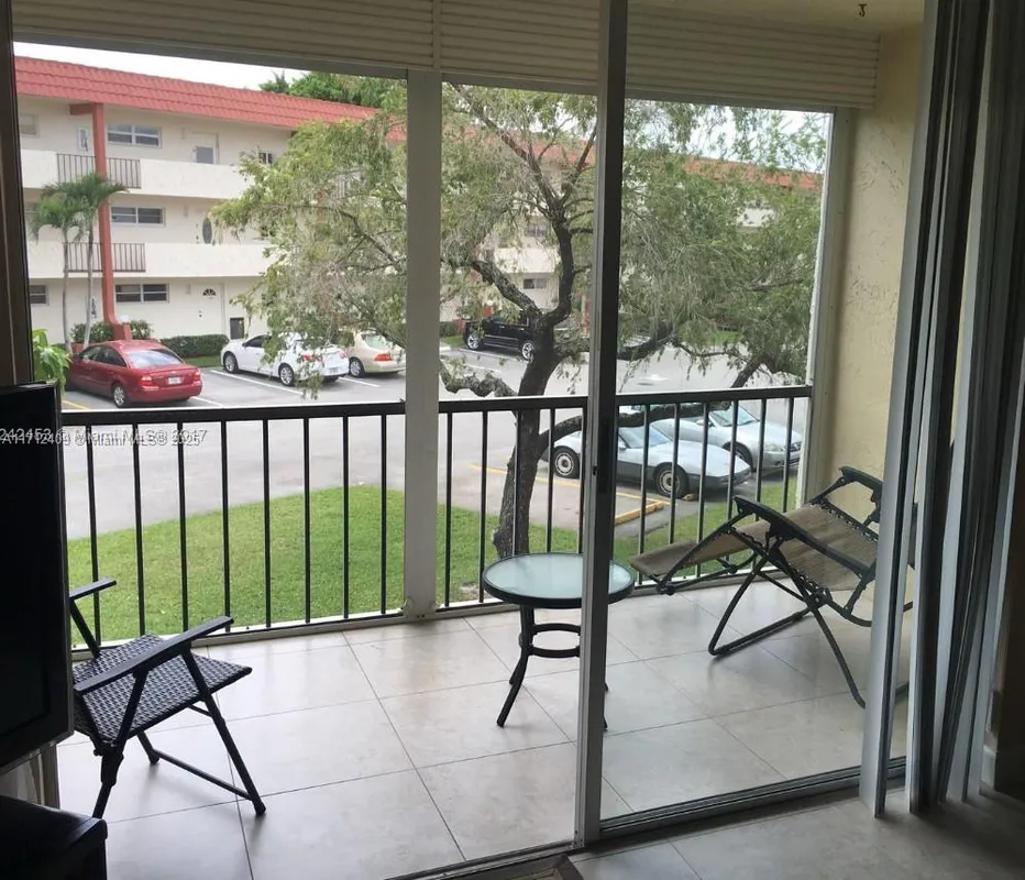 Property Slideshow image 1 of 27 | 311 s hollybrook dr apt 202, Pembroke Pines, FL, 33025