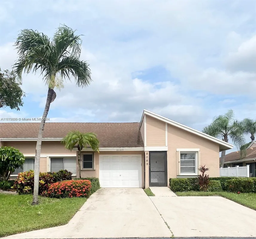 Property Slideshow image 1 of 38 | 8089 sweetbriar way # 8089, Boca Raton, FL, 33496