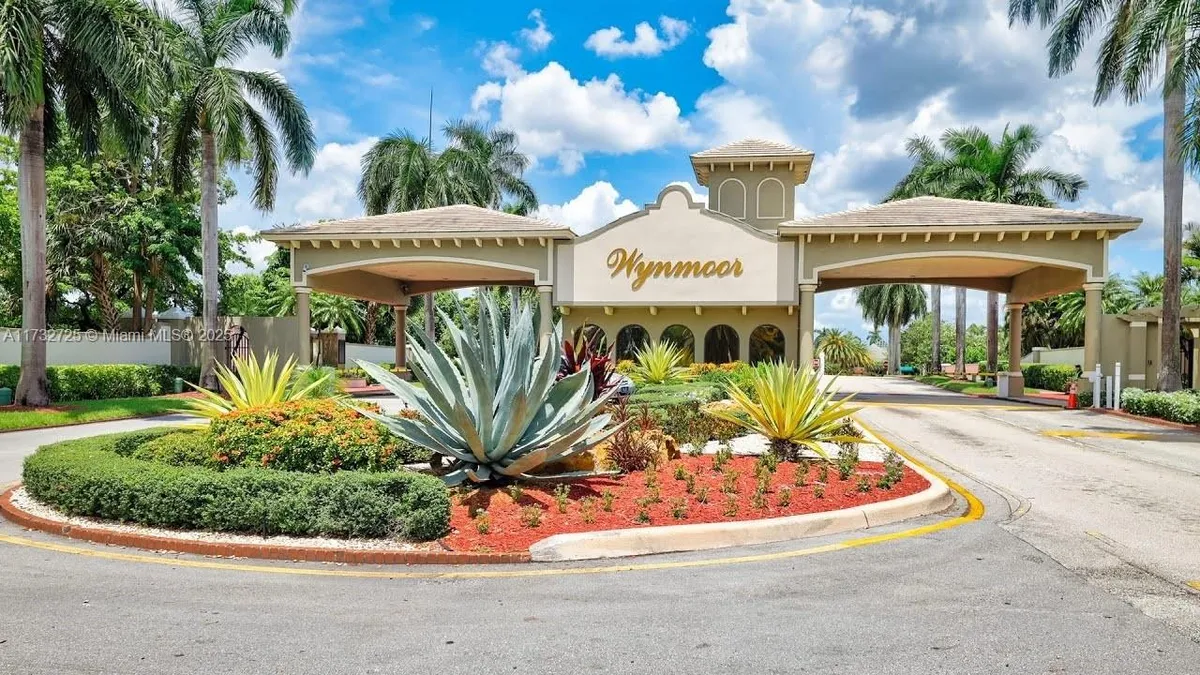 Property Slideshow image 1 of 32 | 4801 martinique pl h1, Coconut Creek, FL, 33066