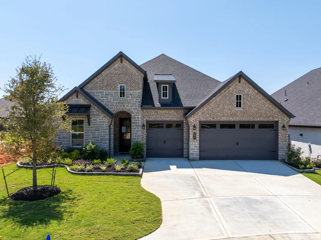 Property Slideshow image 1 of 50 | 10041 larkin cv, Willis, TX, 77318