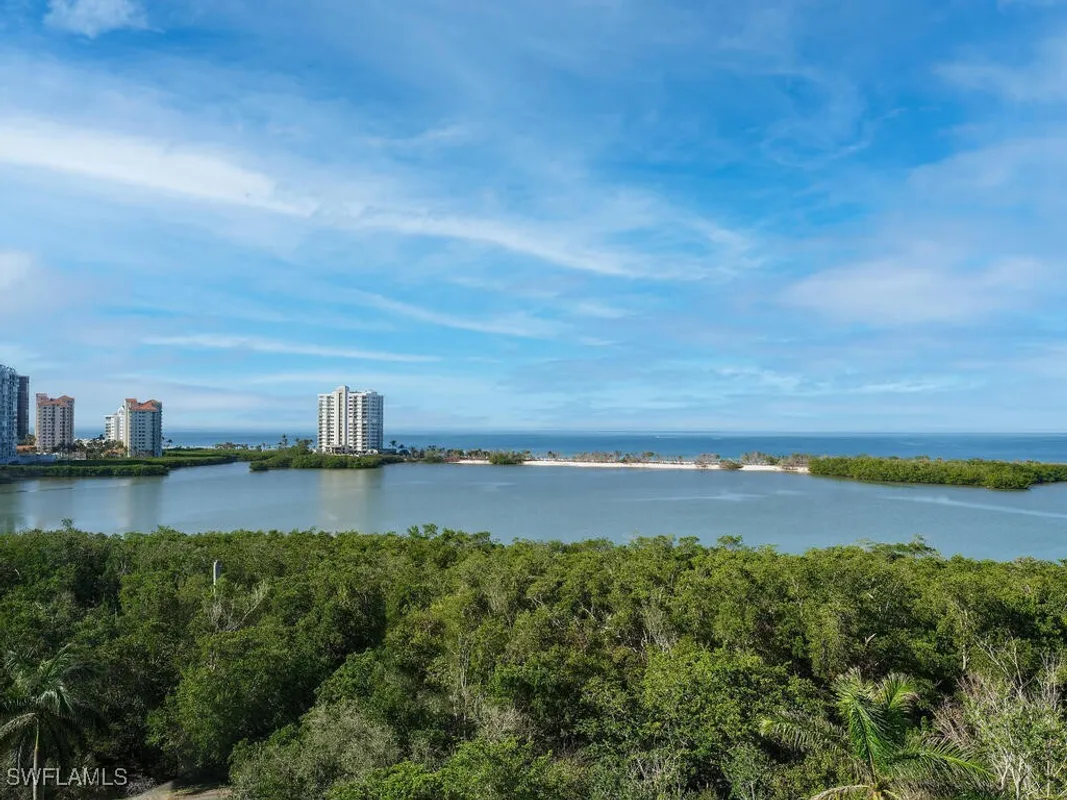 Property Slideshow image 1 of 15 | 5555 heron point dr 902, Naples, FL, 34108