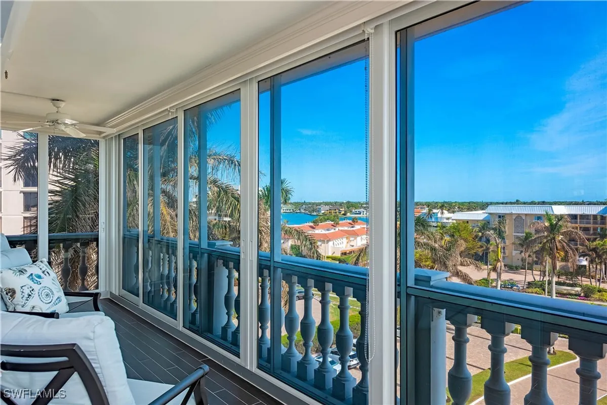Property Slideshow image 1 of 18 | 3003 gulf shore blvd 604, Naples, FL, 34103