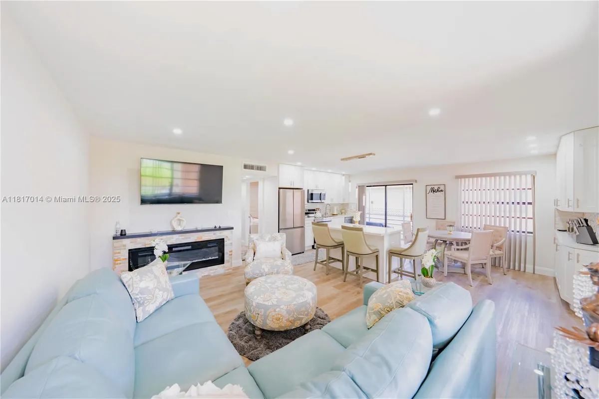 Property Slideshow image 1 of 38 | 126 piedmont c # 126, Delray Beach, FL, 33484