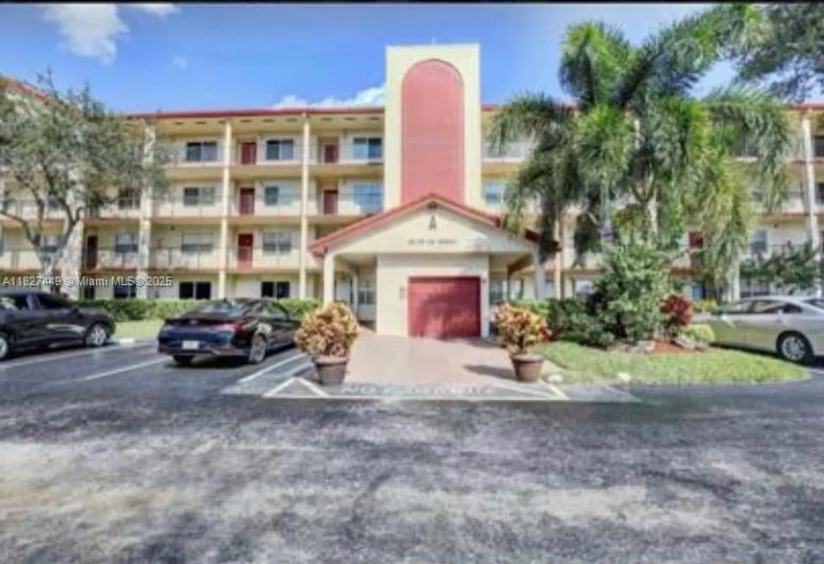 Property Slideshow image 1 of 33 | 901 sw 128th ter 205a, Pembroke Pines, FL, 33027