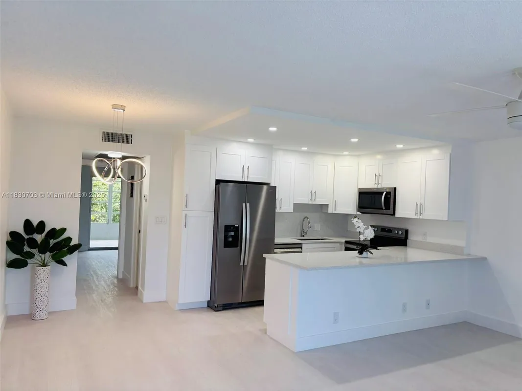 Property Slideshow image 1 of 30 | 4025 ellesmere b # 4025, Deerfield Beach, FL, 33442