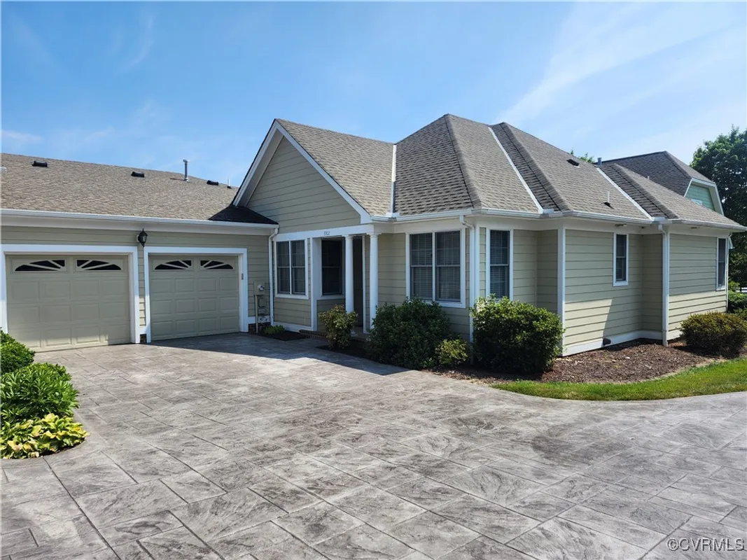 Property Slideshow image 1 of 20 | 3902 amberleigh blvd, North Chesterfield, VA, 23236