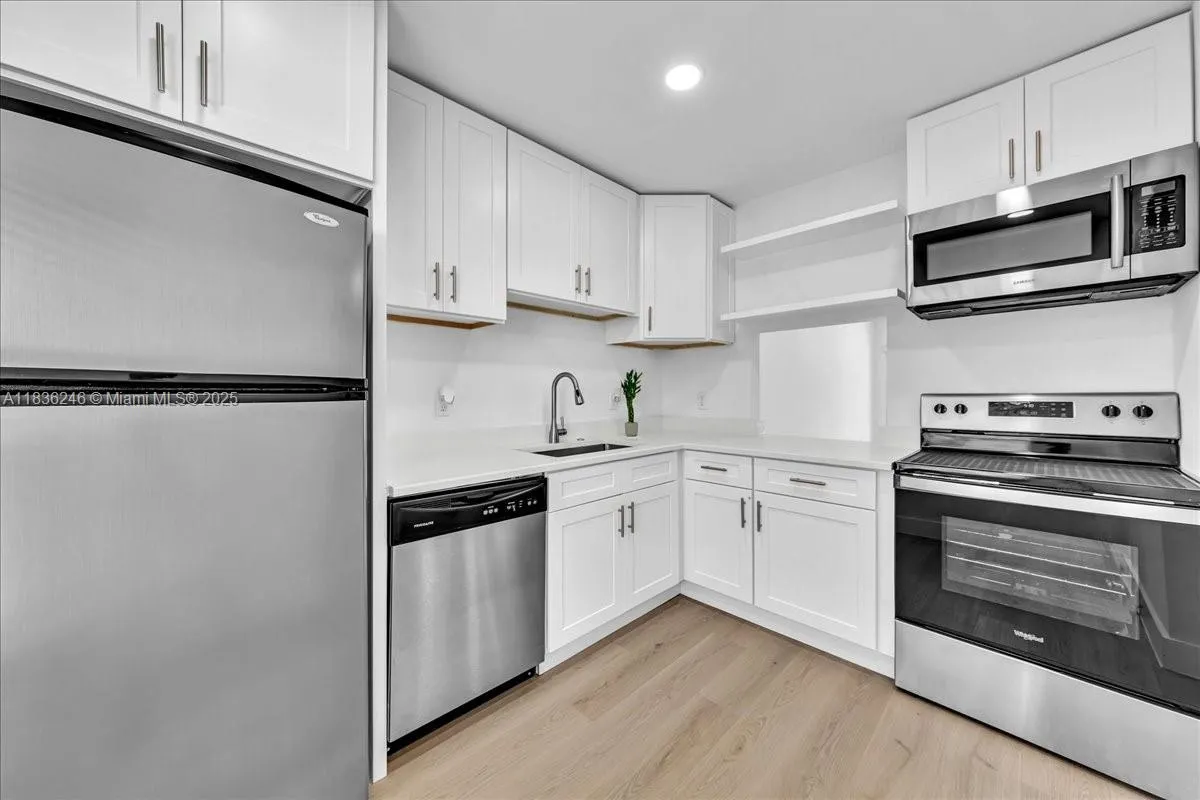 Property Slideshow image 1 of 32 | 6000 nw 64th ave 303, Tamarac, FL, 33319