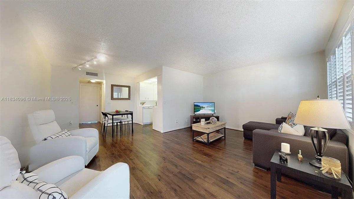 Property Slideshow image 1 of 36 | 4047 rexford c # 4047, Boca Raton, FL, 33434