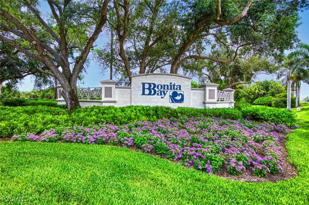Property Slideshow image 1 of 49 | 27024 oakwood lake dr, Bonita Springs, FL, 34134
