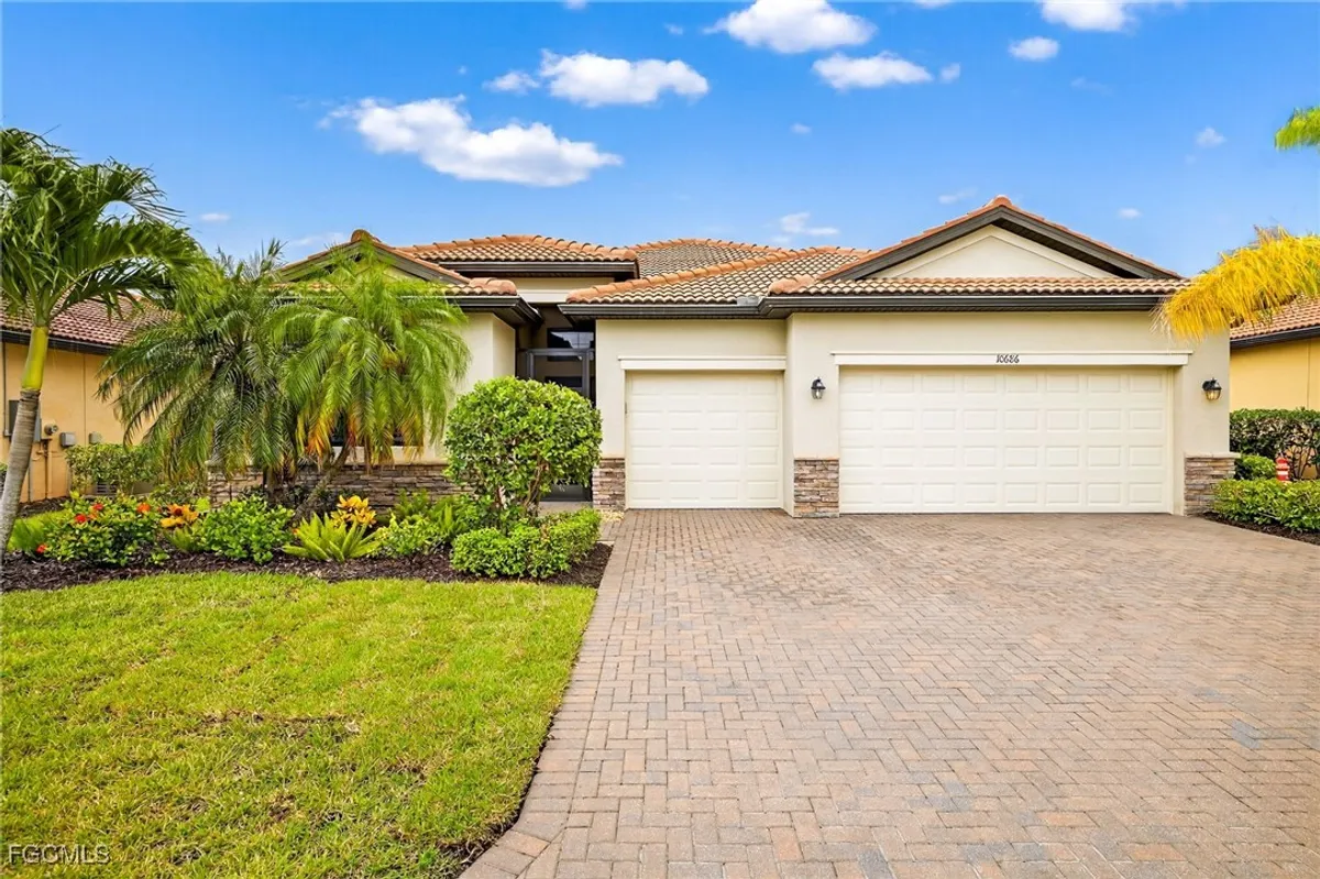 Property Slideshow image 1 of 50 | 10686 prato dr, Fort Myers, FL, 33913