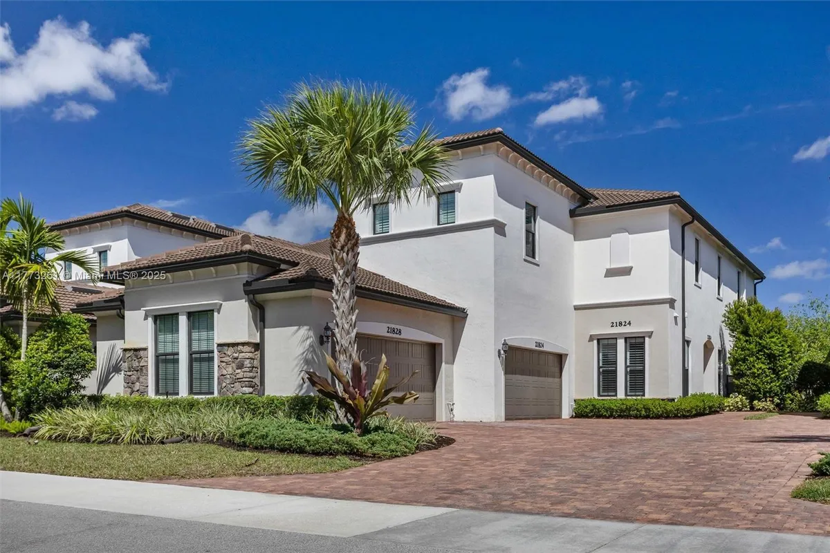 Property Slideshow image 1 of 44 | 21824 canadensis cir # 102, Boca Raton, FL, 33428