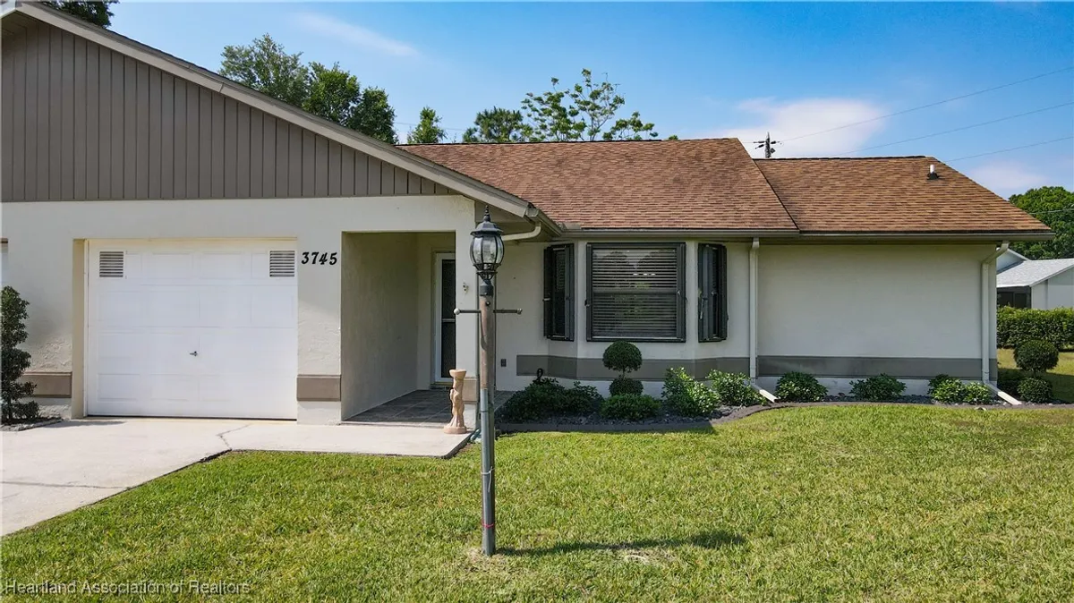 Property Slideshow image 1 of 25 | 3745 camry ct, Sebring, FL, 33872