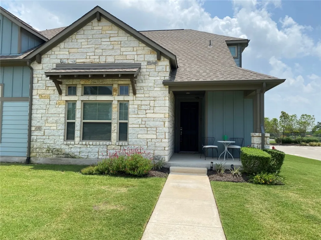 Property Slideshow image 1 of 35 | 117 bolivar way # 101, San Marcos, TX, 78666