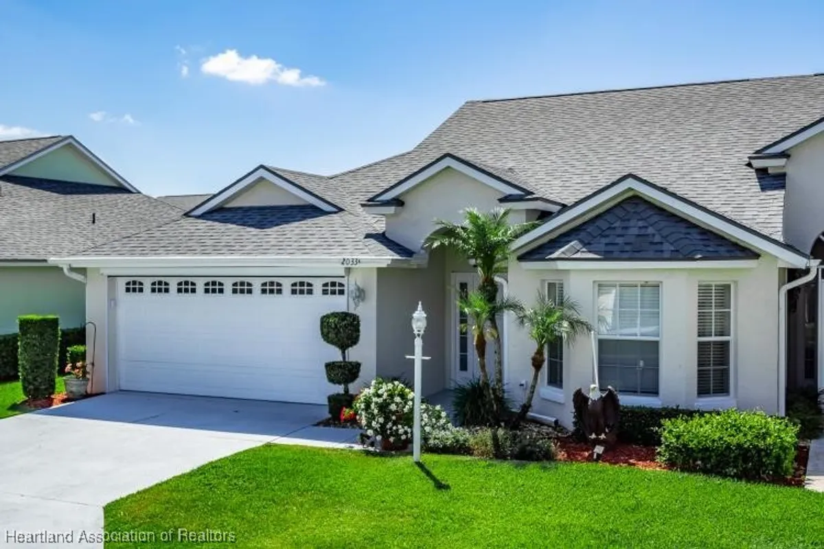 Property Slideshow image 1 of 36 | 2033 ashley oaks cir, Sebring, FL, 33870