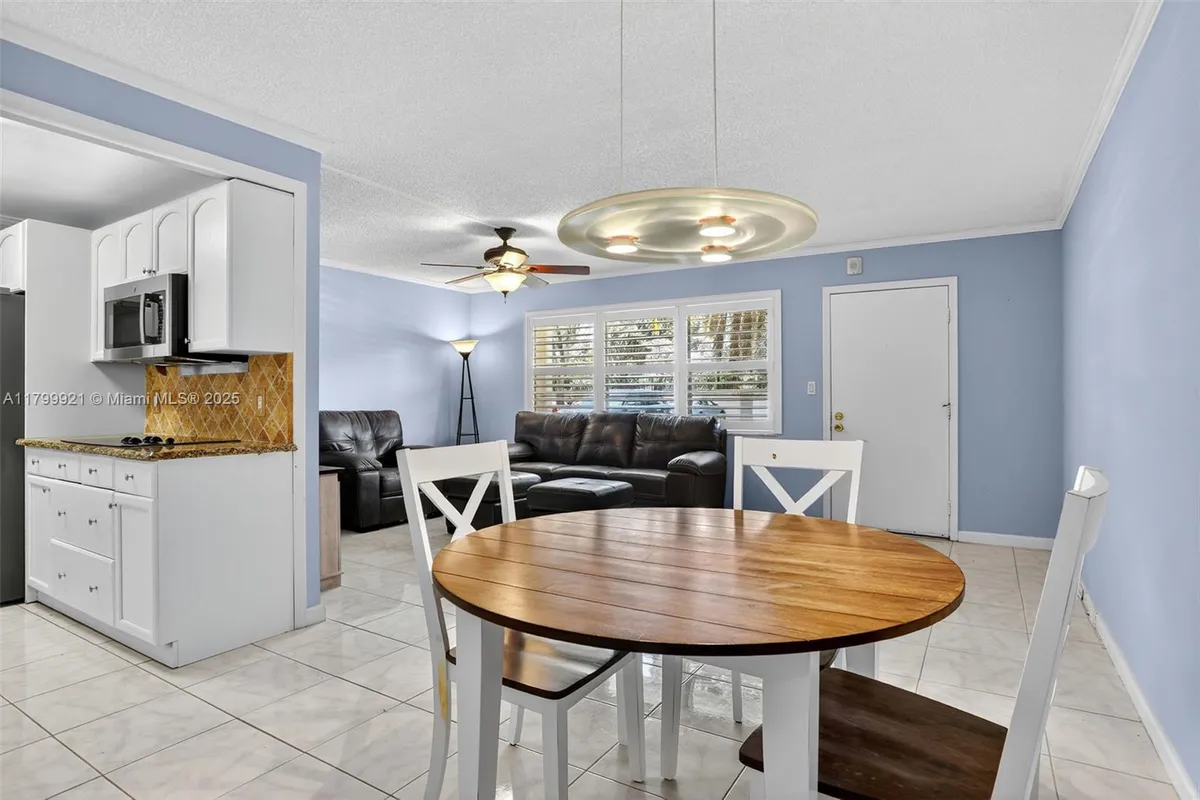 Property Slideshow image 1 of 56 | 2405 antigua cir e1, Coconut Creek, FL, 33066