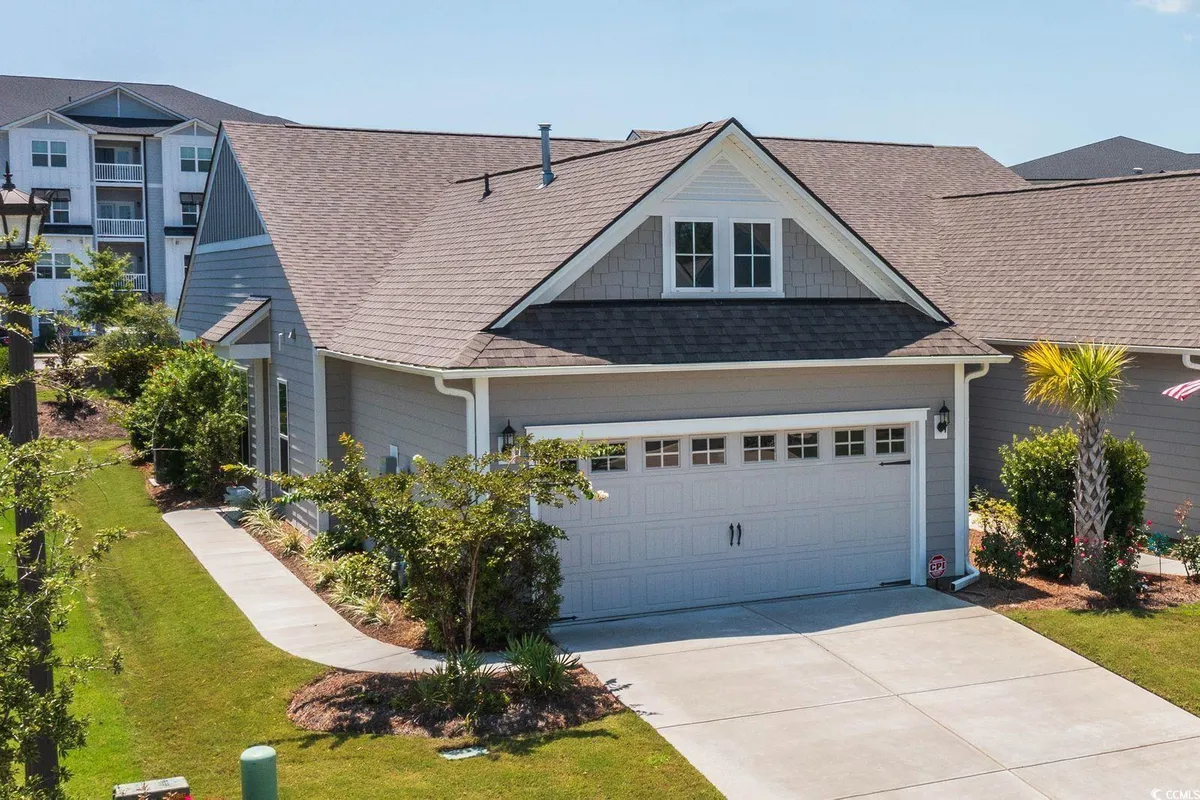 Property Slideshow image 1 of 39 | 6040 campanella st, Myrtle Beach, SC, 29577