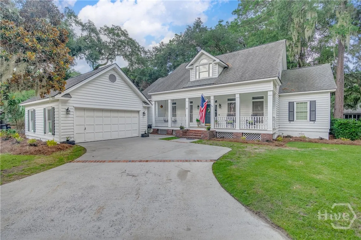 Property Slideshow image 1 of 34 | 8 windlass ct, Savannah, GA, 31411
