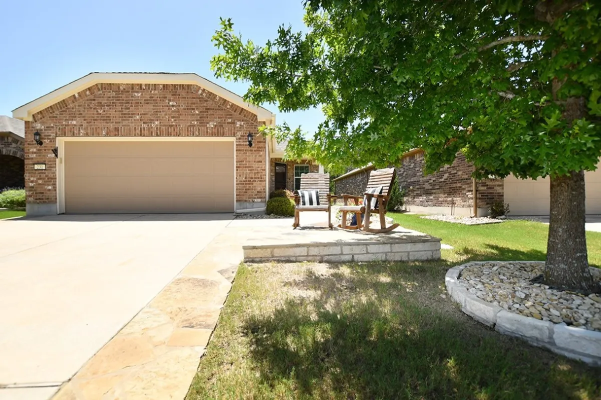 Property Slideshow image 1 of 28 | 231 hobby st, Georgetown, TX, 78633